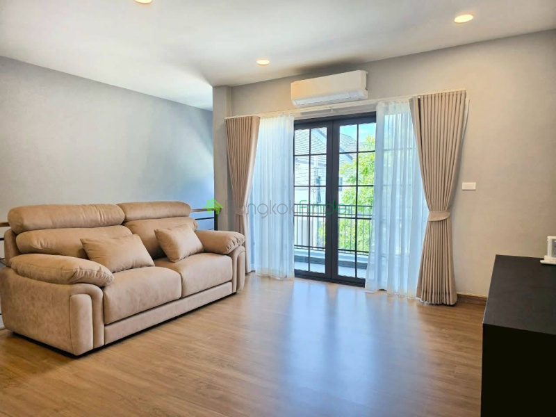 Bangna KM.7, Bangkok, Thailand, 4 Bedrooms Bedrooms, 0 ,5 BathroomsBathrooms,House,For Rent,7785