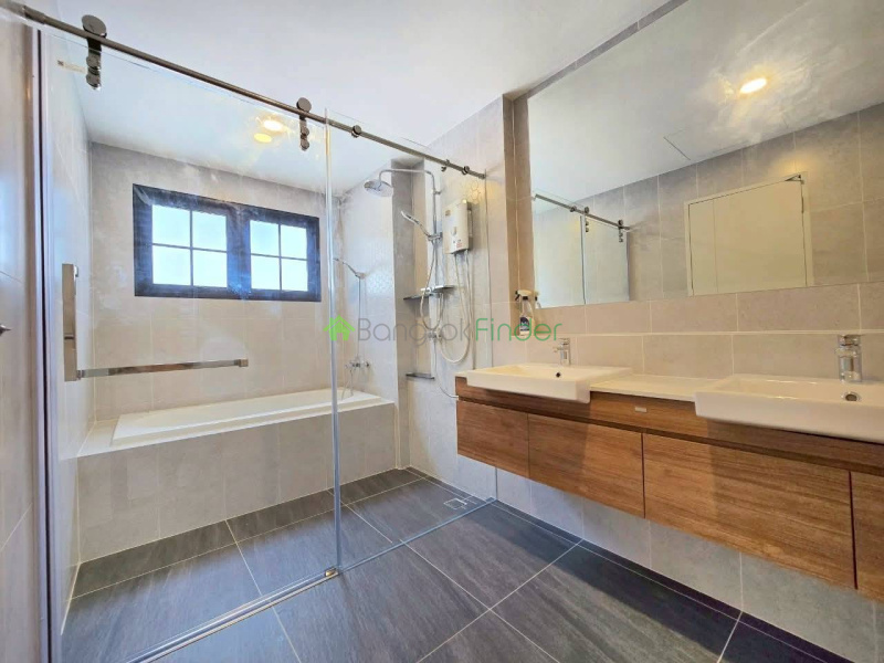 Bangna KM.7, Bangkok, Thailand, 4 Bedrooms Bedrooms, 0 ,5 BathroomsBathrooms,House,For Rent,7785