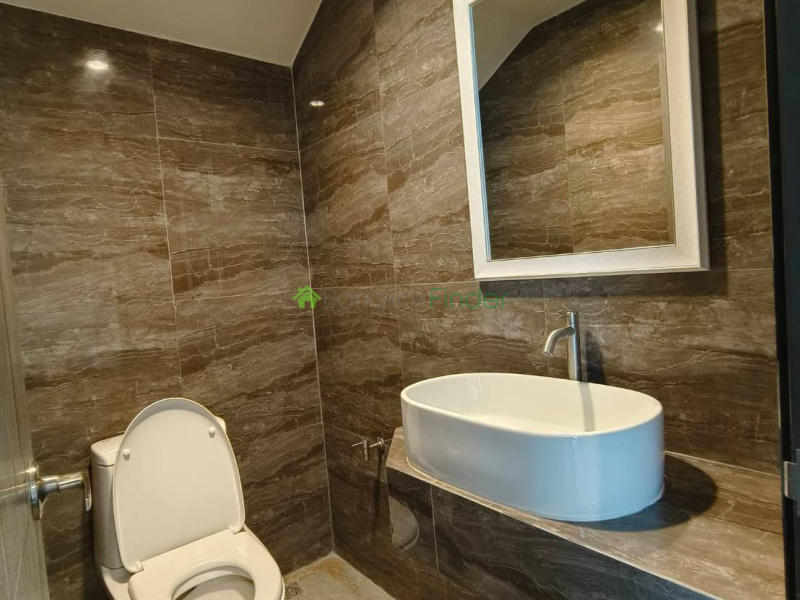 Sukhumvit 65, Bangkok, Thailand, 4 Bedrooms Bedrooms, 0 ,6 BathroomsBathrooms,House,For Rent,7824