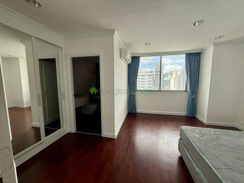 Phormphong, Bangkok, Thailand, 3 Bedrooms Bedrooms, 0 ,3 BathroomsBathrooms,Condo,For Rent,DS Tower1,7825
