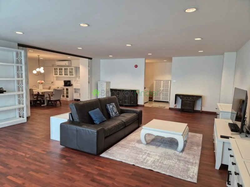 Phormphong, Bangkok, Thailand, 3 Bedrooms Bedrooms, 0 ,2 BathroomsBathrooms,Condo,For Rent,DS Tower1,7828