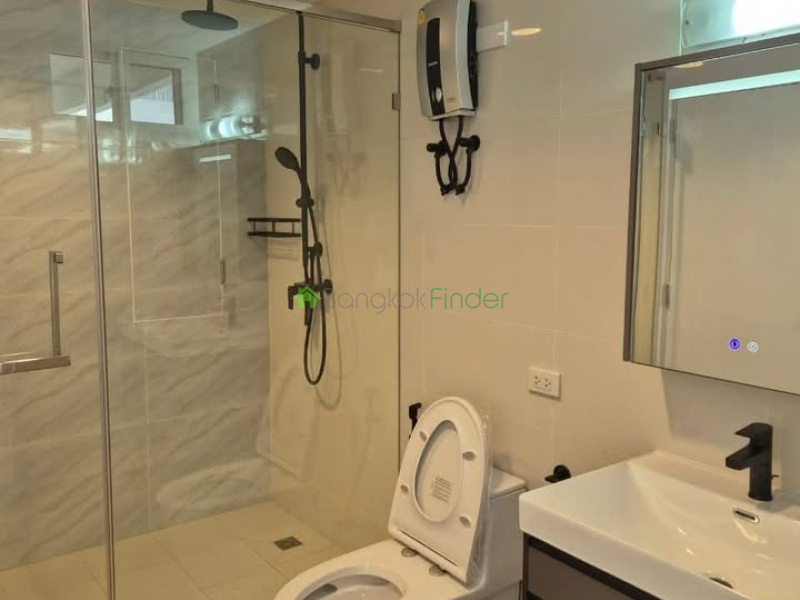 Phormphong, Bangkok, Thailand, 3 Bedrooms Bedrooms, 0 ,2 BathroomsBathrooms,Condo,For Rent,DS Tower1,7828