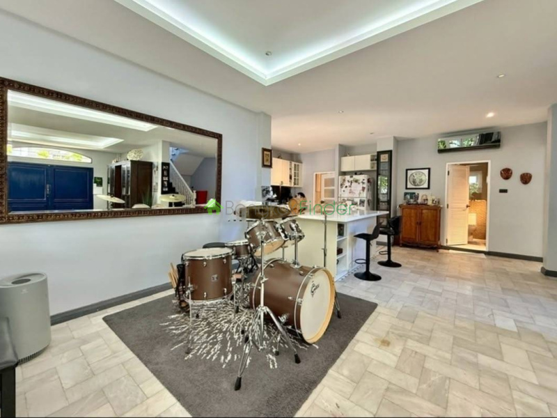 Sukhumvit-On Nut, Bangkok, Thailand, 5 Bedrooms Bedrooms, 0 ,3 BathroomsBathrooms,House,For Rent,7834