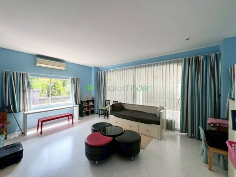 Sukhumvit-On Nut, Bangkok, Thailand, 5 Bedrooms Bedrooms, 0 ,3 BathroomsBathrooms,House,For Rent,7834