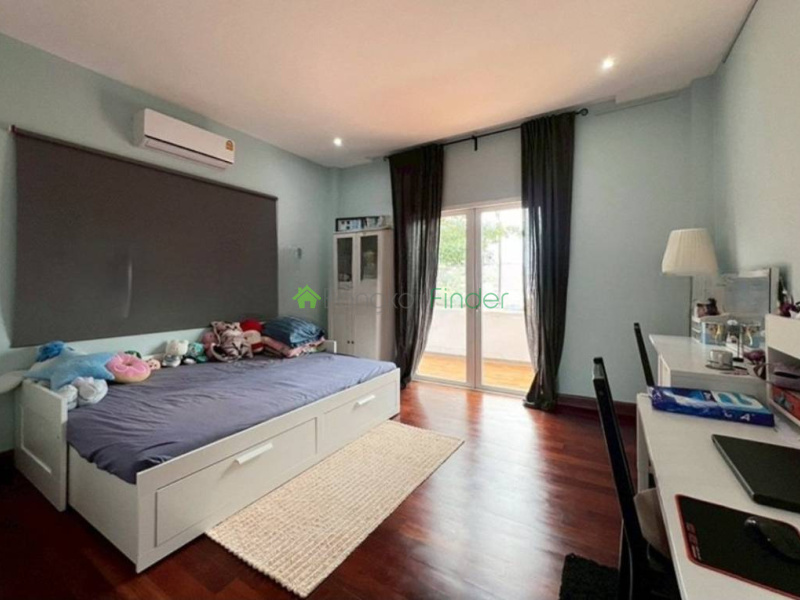 Sukhumvit-On Nut, Bangkok, Thailand, 5 Bedrooms Bedrooms, 0 ,3 BathroomsBathrooms,House,For Rent,7834