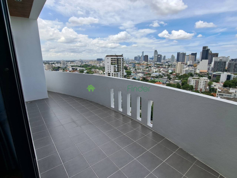 Sukhumvit 63, Bangkok, Thailand, 4 Bedrooms Bedrooms, 0 ,4 BathroomsBathrooms,Apartment,For Rent,Royal Kensington Mansion,7838