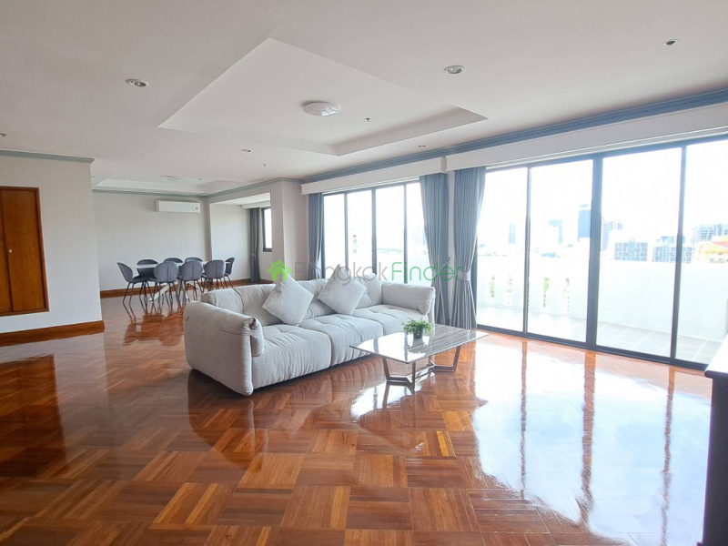 Sukhumvit 63, Bangkok, Thailand, 4 Bedrooms Bedrooms, 0 ,4 BathroomsBathrooms,Apartment,For Rent,Royal Kensington Mansion,7838