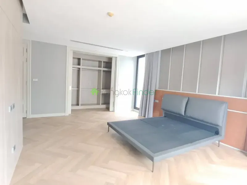 Phormphong, Bangkok, Thailand, 4 Bedroom Bedrooms, 0 ,4 BathroomBathrooms,Apartment,For Rent,Raveevan Suites,7839