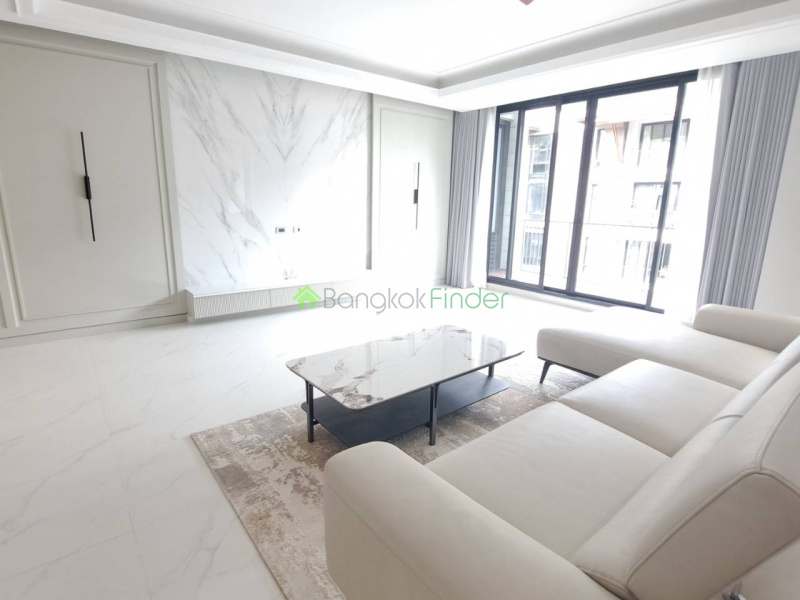 Phormphong, Bangkok, Thailand, 4 Bedrooms Bedrooms, 0 ,4 BathroomsBathrooms,Apartment,For Rent,Raveevan Suites,7839