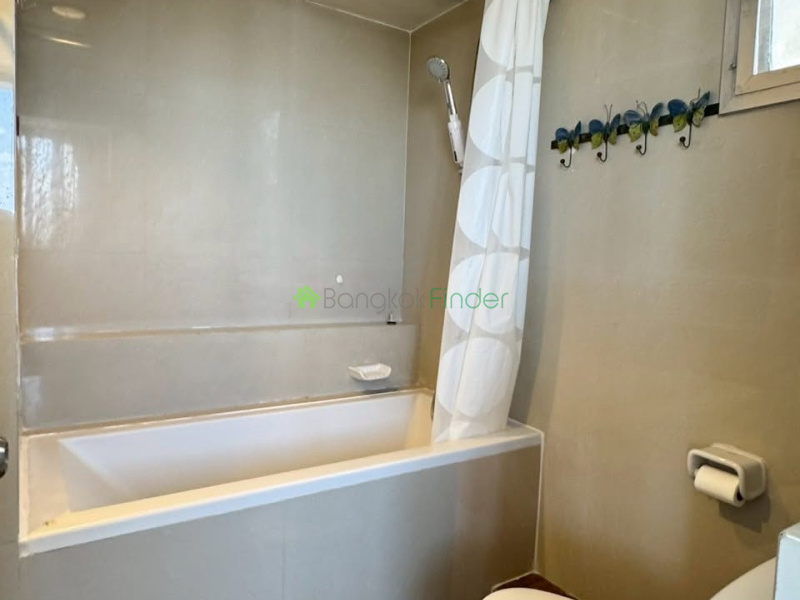 Sukhumvit-Ekkamai, Bangkok, Thailand, 2 Bedrooms Bedrooms, 0 ,2 BathroomsBathrooms,Condo,For Rent,Taiping Tower,7842