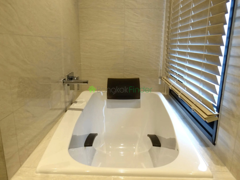 Sukhumvit-Ekkamai, Bangkok, Thailand, 2 Bedrooms Bedrooms, 0 ,3 BathroomsBathrooms,Condo,For Rent,Maru Ekkamai 2,7844