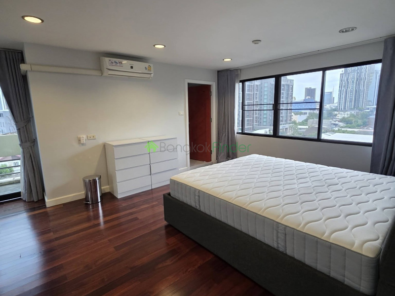 EKkamai, Bangkok, Thailand, 2 Bedrooms Bedrooms, 0 ,2 BathroomsBathrooms,Condo,For Rent,Beverly Hills Mansion,7851