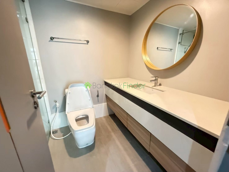 Phormphong, Bangkok, Thailand, 3 Bedroom Bedrooms, 0 ,3 BathroomBathrooms,Condo,For Rent,Baan Prompong,7896