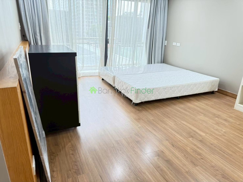 Phormphong, Bangkok, Thailand, 3 Bedroom Bedrooms, 0 ,3 BathroomBathrooms,Condo,For Rent,Baan Prompong,7896