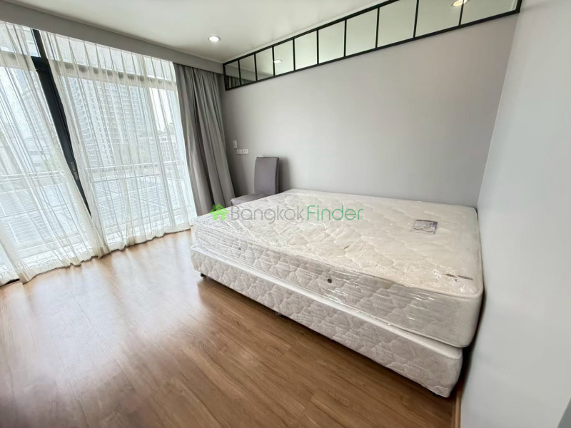 Phormphong, Bangkok, Thailand, 3 Bedroom Bedrooms, 0 ,3 BathroomBathrooms,Condo,For Rent,Baan Prompong,7896