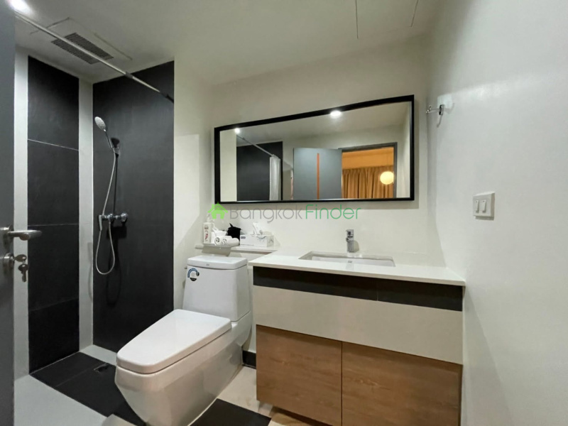 Phormphong, Bangkok, Thailand, 3 Bedroom Bedrooms, 0 ,3 BathroomBathrooms,Condo,For Rent,Baan Prompong,7896