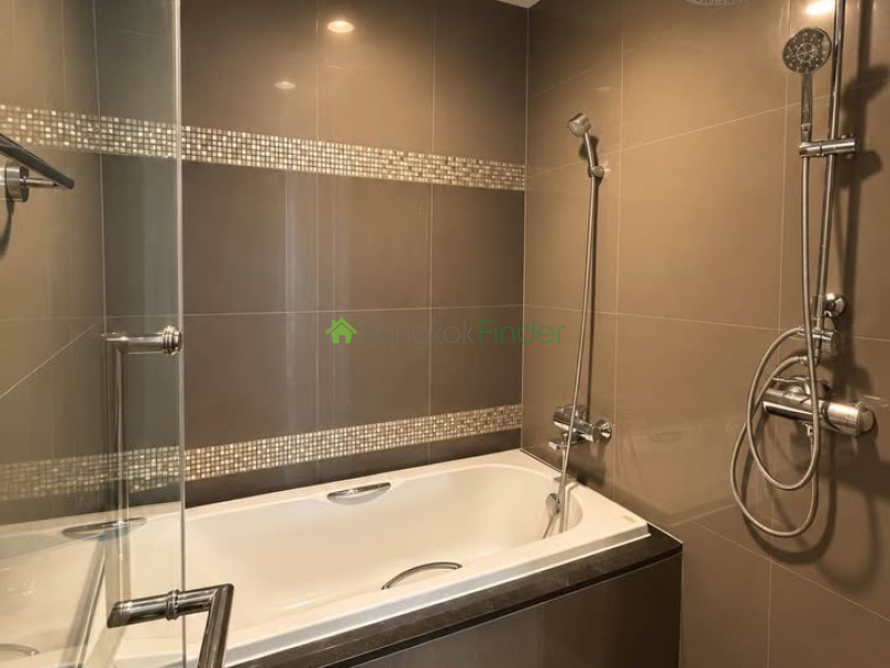 Sukhumvit 34, Bangkok, Thailand, 1 Bedroom Bedrooms, 0 ,2 BathroomBathrooms,Condo,For Rent,The Crest 34,7901