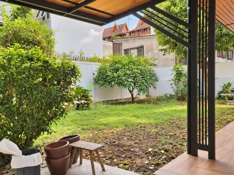 Sukhumvit-Asoke, Bangkok, Thailand, 3 Bedroom Bedrooms, 0 ,3 BathroomBathrooms,House,For Rent,7902
