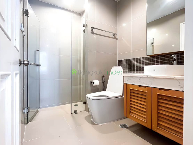 Phormphong, Bangkok, Thailand, 2 Bedroom Bedrooms, 0 ,2 BathroomBathrooms,Condo,For Rent,The Rise,7904