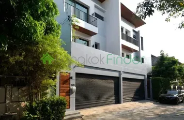 Phromphong, Bangkok, Thailand, 3 Bedroom Bedrooms, 0 ,4 BathroomBathrooms,House,For Rent,7907