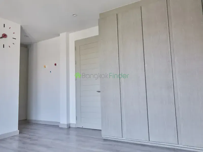 Phromphong, Bangkok, Thailand, 3 Bedroom Bedrooms, 0 ,4 BathroomBathrooms,House,For Rent,7907