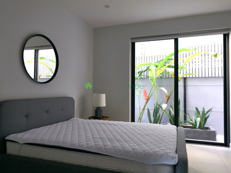 Phromphong, Bangkok, Thailand, 3 Bedroom Bedrooms, 0 ,4 BathroomBathrooms,House,For Rent,7907