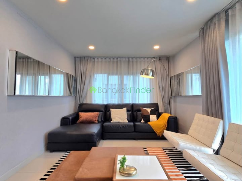 Bangna KM.7, Bangkok, Thailand, 4 Bedroom Bedrooms, 0 ,5 BathroomBathrooms,House,For Rent,7911